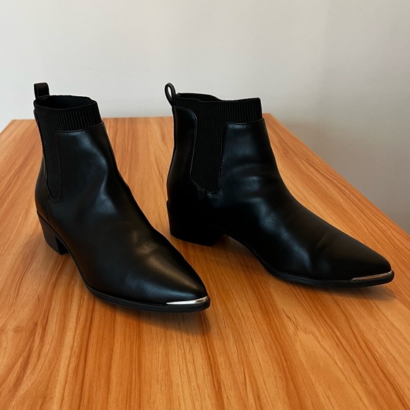 Worthington Shoes - Worthington Womens Brighton Stacked Heel Chelsea Booties
